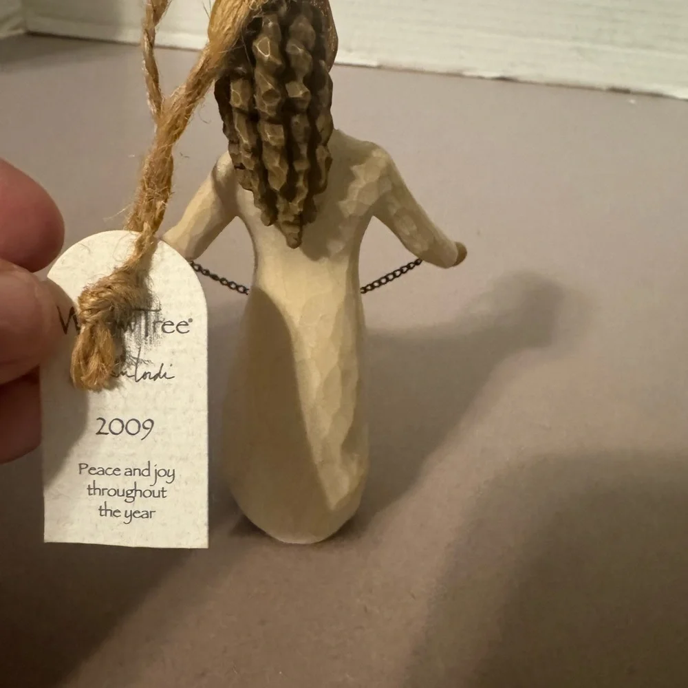 Willow Tree Cream and Brown Figurine